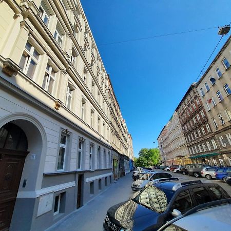 Krotkoterminowy Kat Wrocław Eksteriør billede